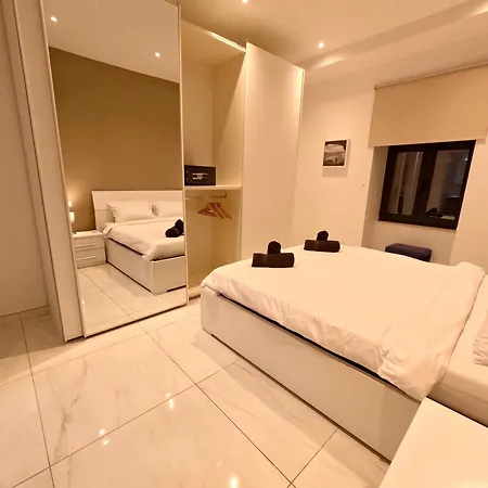 Modern Apartment In St Julian'S Malta, With Breathtaking Views Of Spinola Bay Saint Julian's Exterior photo