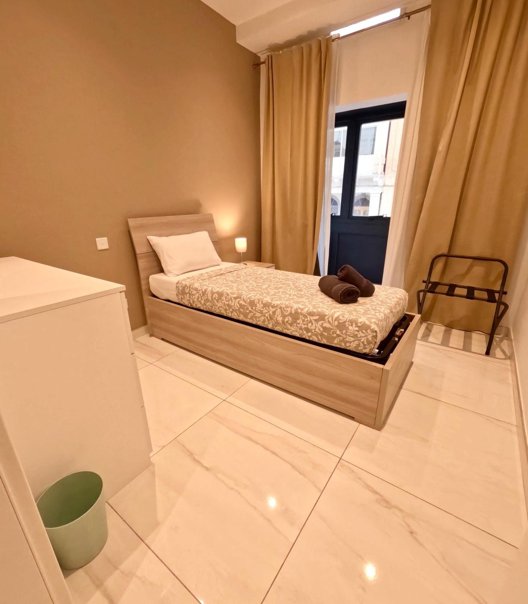 Modern In St Julian's Malta, With Breathtaking Views Of Spinola Bay * Saint Julian's