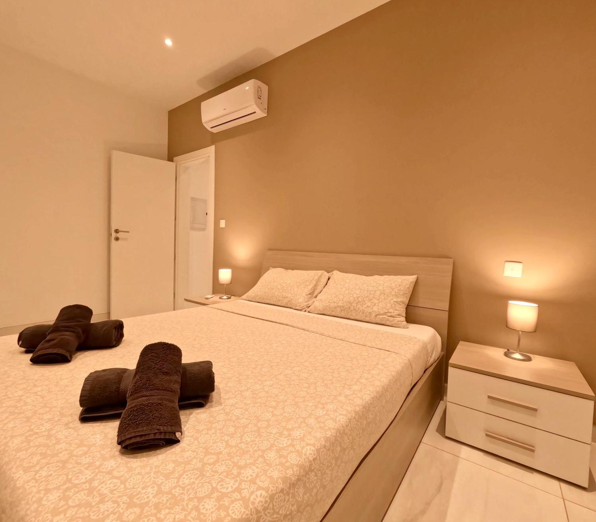 Modern In St Julian's Malta, With Breathtaking Views Of Spinola Bay Apartment