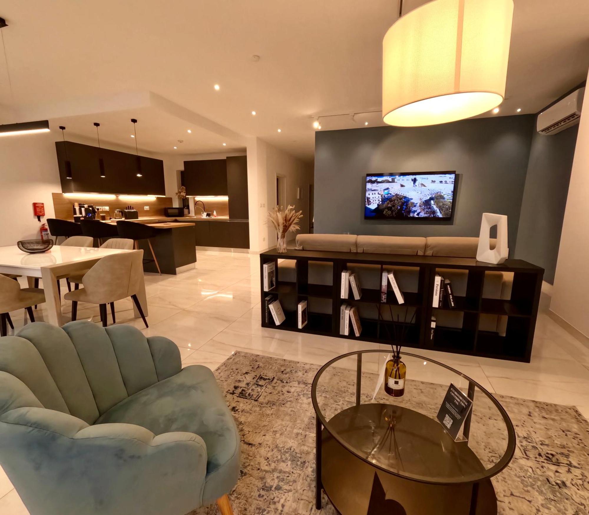 Modern In St Julian's Malta, With Breathtaking Views Of Spinola Bay Apartment Saint Julian's