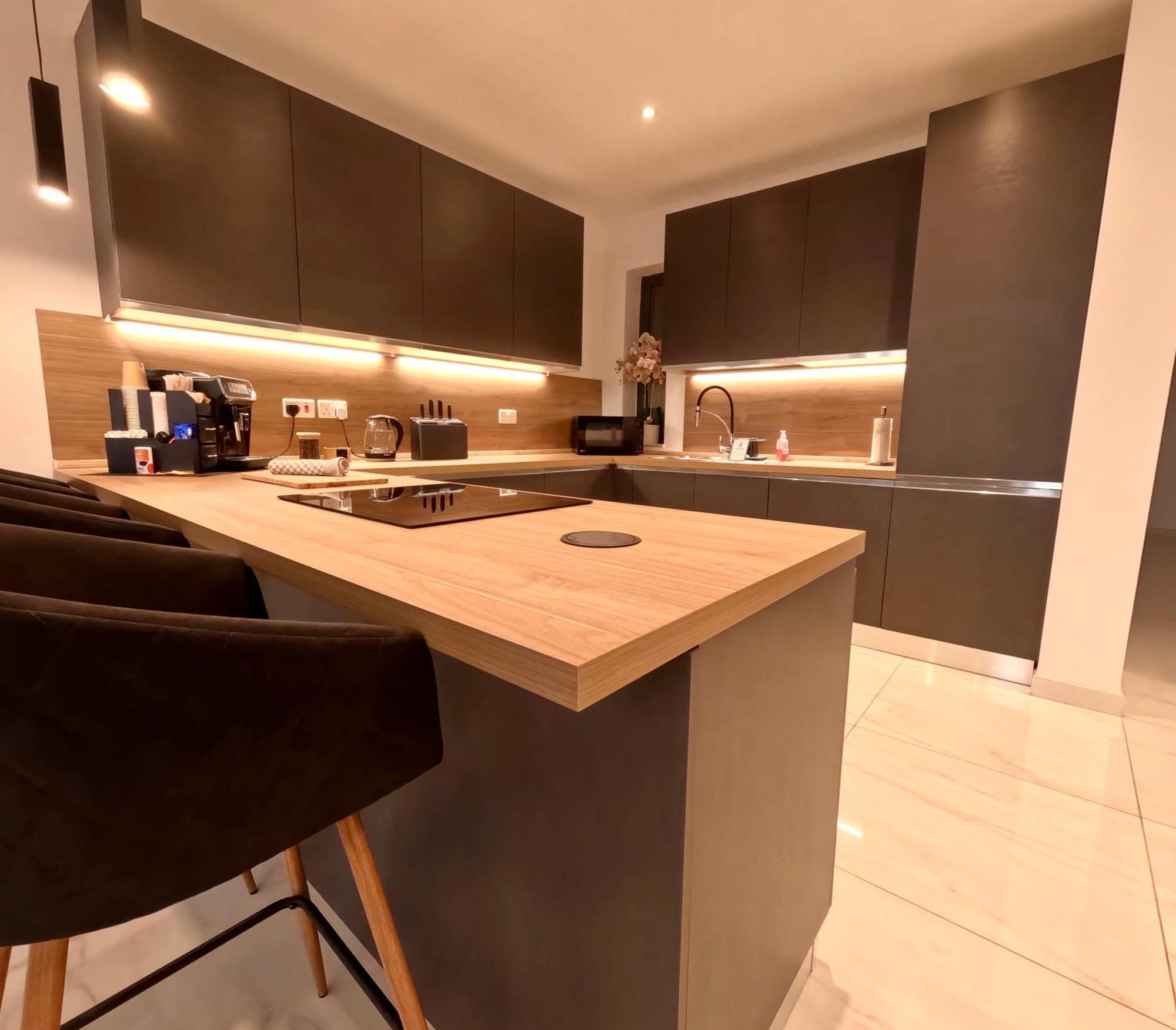 Modern In St Julian's Malta, With Breathtaking Views Of Spinola Bay Apartment *